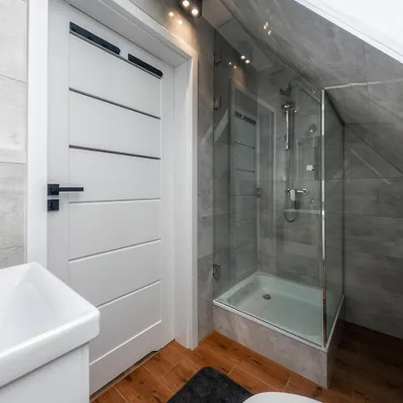 D Z Sauna, Sun & Snow Apartment *